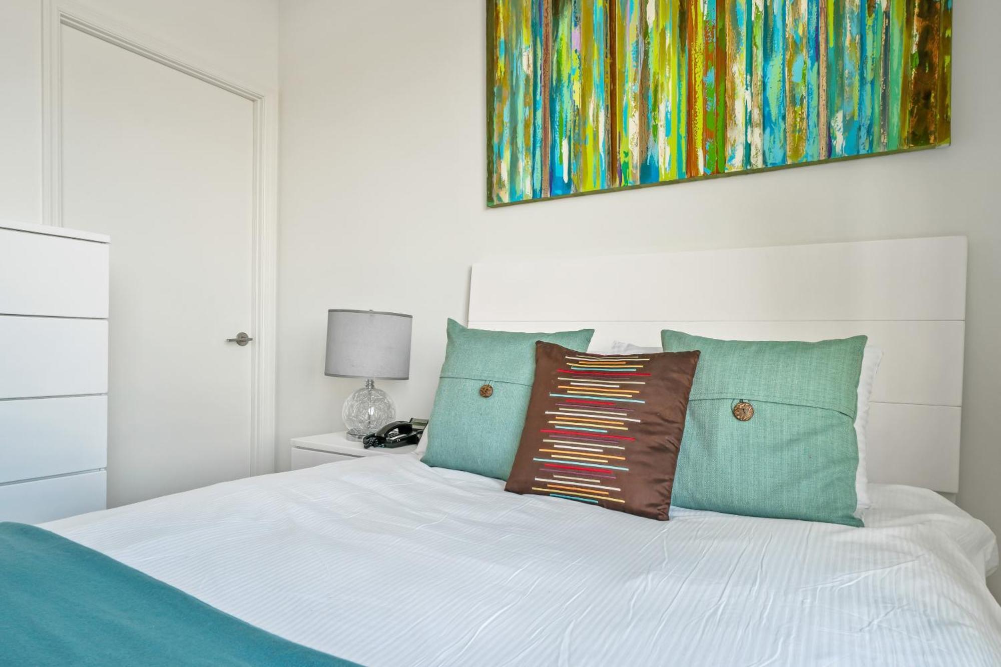 Global Luxury Suites Downtown وايت بلينز الغرفة الصورة